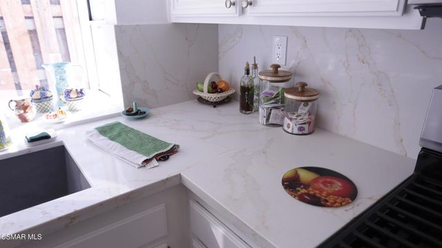 2832 Thicket Place, Simi Valley, CA 93065