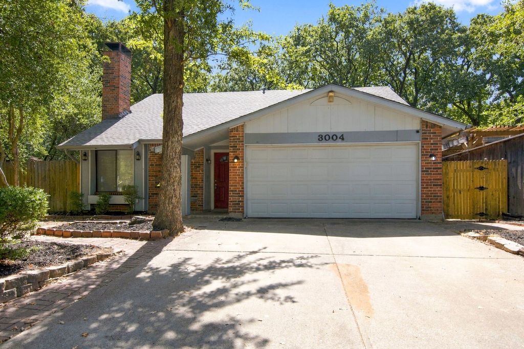 3004 Bent Tree Lane, Bedford, TX 76021 — exterior
