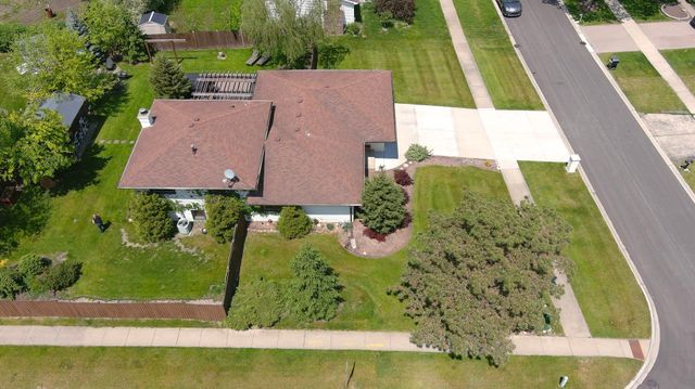 3902 N GALESBURG Avenue, Arlington Heights, IL 60004