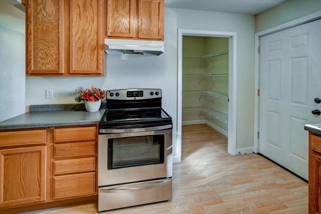 204 S Musket Ridge Drive, Sun Prairie, WI 53590