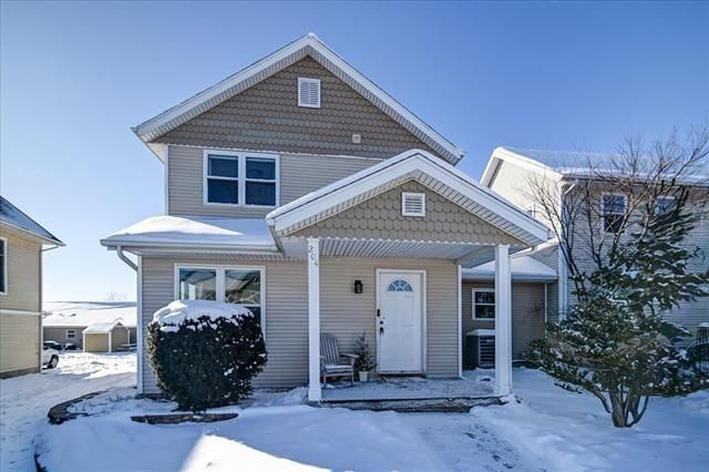 204 S Musket Ridge Drive, Sun Prairie, WI 53590