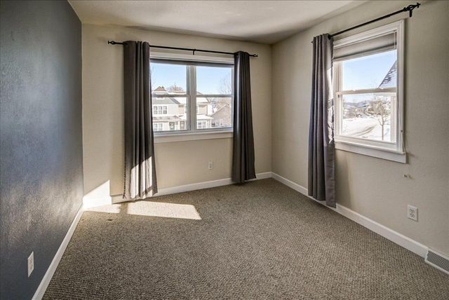 204 S Musket Ridge Drive, Sun Prairie, WI 53590