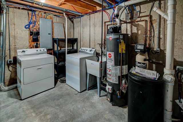 204 S Musket Ridge Drive, Sun Prairie, WI 53590