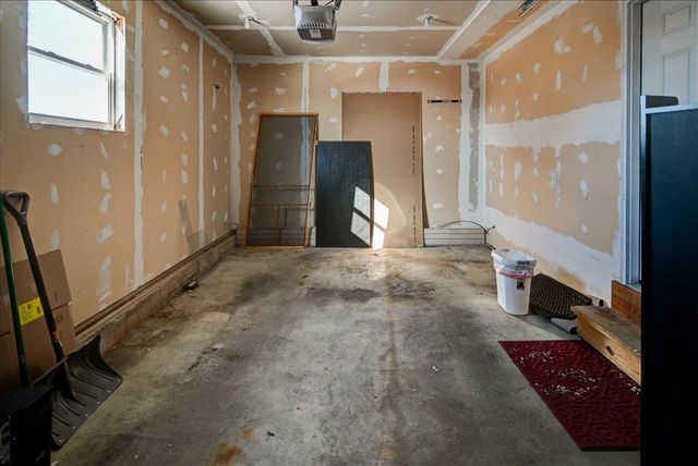 204 S Musket Ridge Drive, Sun Prairie, WI 53590