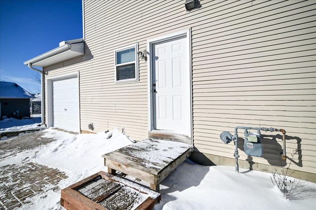 204 S Musket Ridge Drive, Sun Prairie, WI 53590