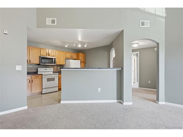 5755 N Genoa Way 14-303, Aurora, CO 80019