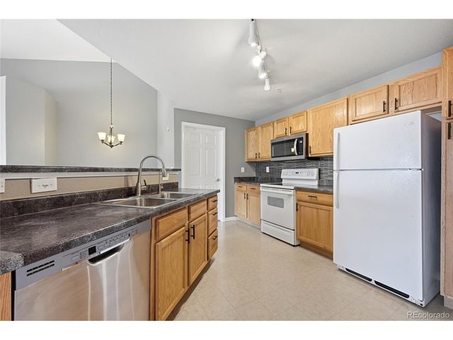 5755 N Genoa Way 14-303, Aurora, CO 80019