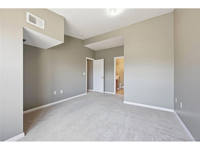 5755 N Genoa Way 14-303, Aurora, CO 80019