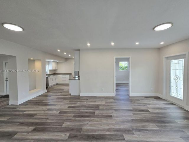 11300 SW 179th St, Miami, FL 33157
