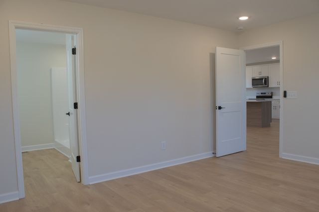 879 Annie Hollow Road, Westmoreland, TN 37186