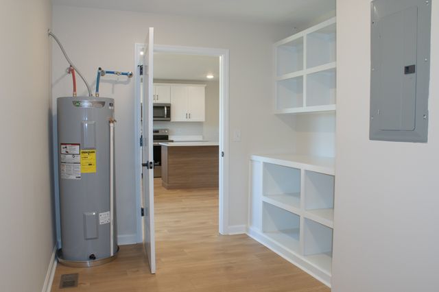 879 Annie Hollow Road, Westmoreland, TN 37186