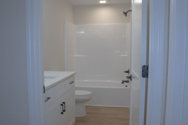 879 Annie Hollow Road, Westmoreland, TN 37186