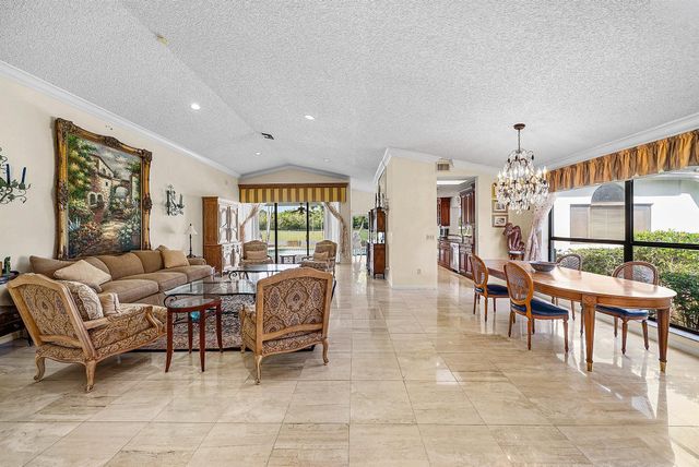 21459 Bridge View Drive, Boca Raton, FL 33428