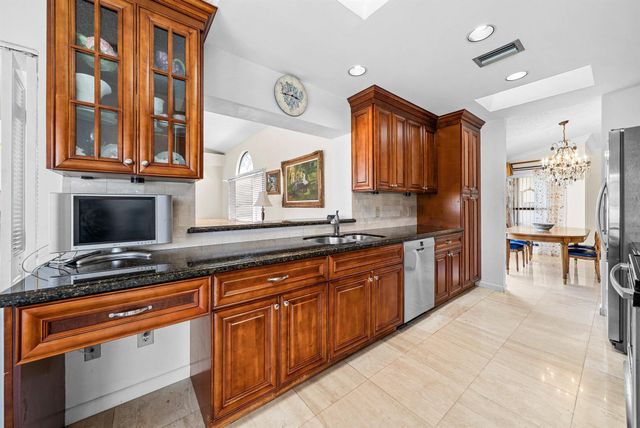 21459 Bridge View Drive, Boca Raton, FL 33428