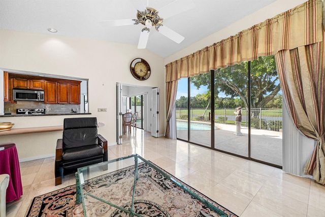 21459 Bridge View Drive, Boca Raton, FL 33428