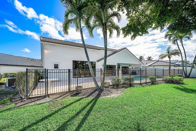 21459 Bridge View Drive, Boca Raton, FL 33428