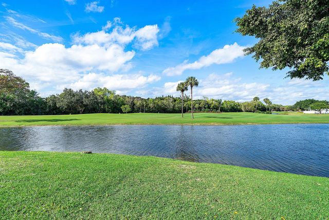 21459 Bridge View Drive, Boca Raton, FL 33428