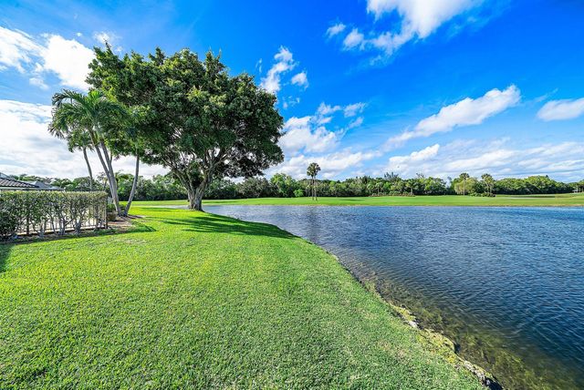 21459 Bridge View Drive, Boca Raton, FL 33428