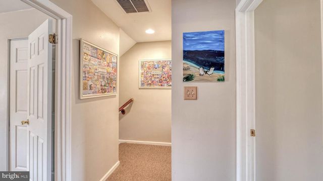 632 E CHANCERY LN, Absecon, NJ 08205