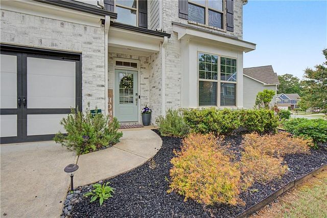 311 Edinburgh Lane, Woodstock, GA 30188