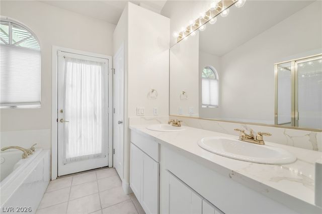 1299 Echo Creek Street, Henderson, NV 89052