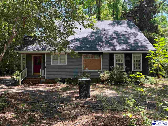 306 Creek Dr, Quinby, SC 29506