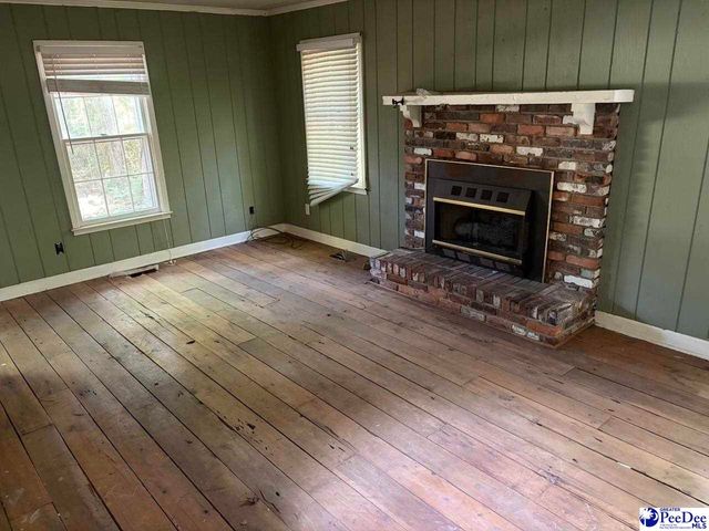 306 Creek Dr, Quinby, SC 29506
