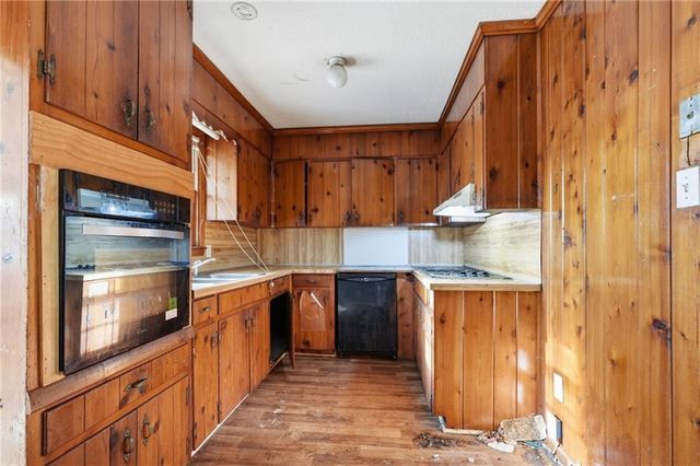 5911 Meadowview Road, Rex, GA 30273