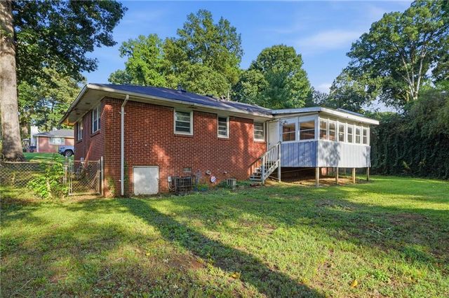 5911 Meadowview Road, Rex, GA 30273
