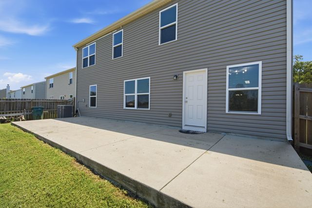 1445 Old Stone Rd, Lebanon, TN 37087