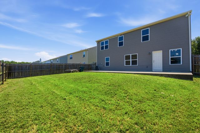 1445 Old Stone Rd, Lebanon, TN 37087