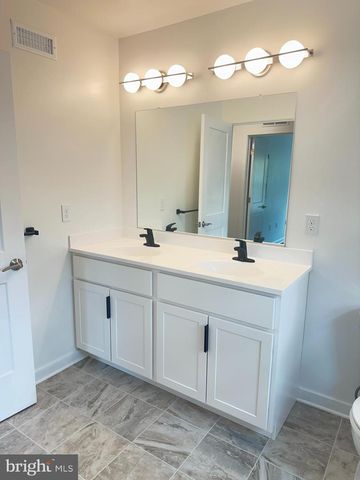 836 BENNETT ST, Wilmington, DE 19801