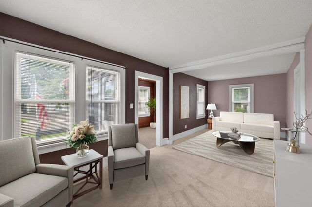 2719 16th Avenue E, North Saint Paul, MN 55109