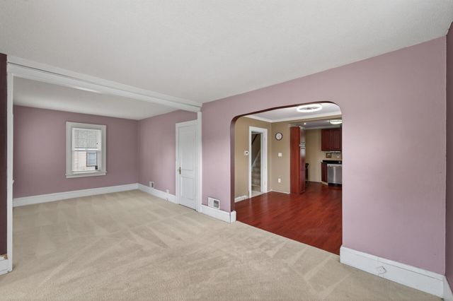 2719 16th Avenue E, North Saint Paul, MN 55109