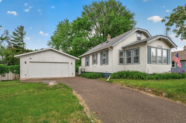 2719 16th Avenue E, North Saint Paul, MN 55109