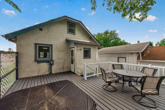 2719 16th Avenue E, North Saint Paul, MN 55109