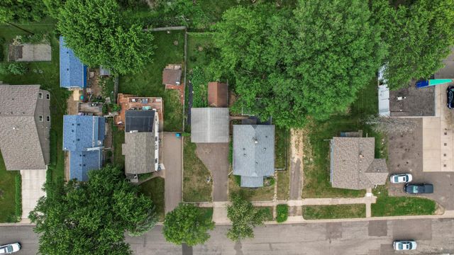 2719 16th Avenue E, North Saint Paul, MN 55109