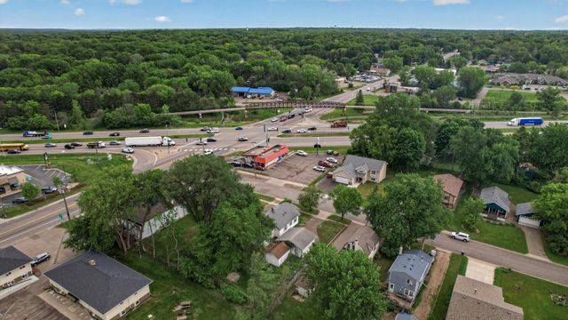 2719 16th Avenue E, North Saint Paul, MN 55109