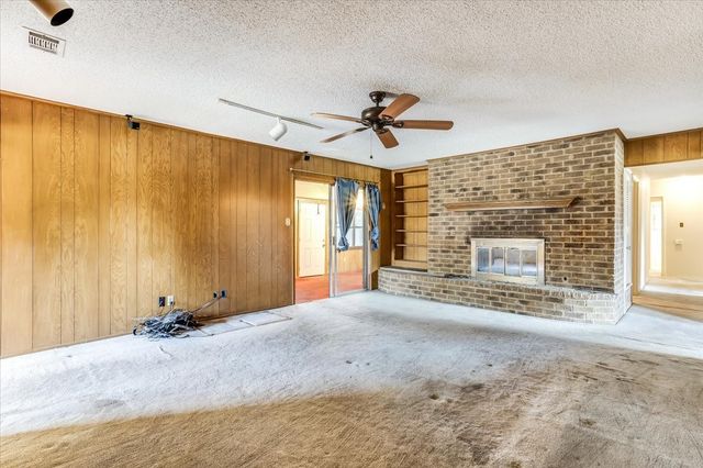 1706 Stagecoach Drive, Pantego, TX 76013