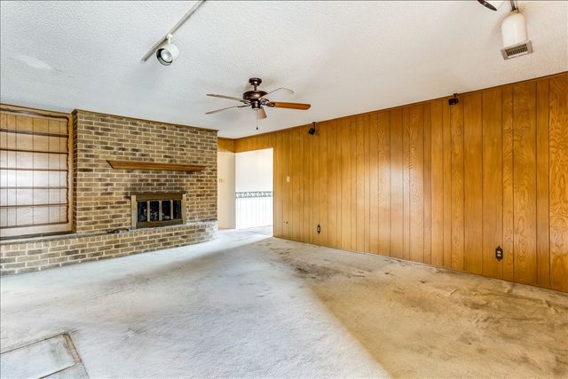 1706 Stagecoach Drive, Pantego, TX 76013