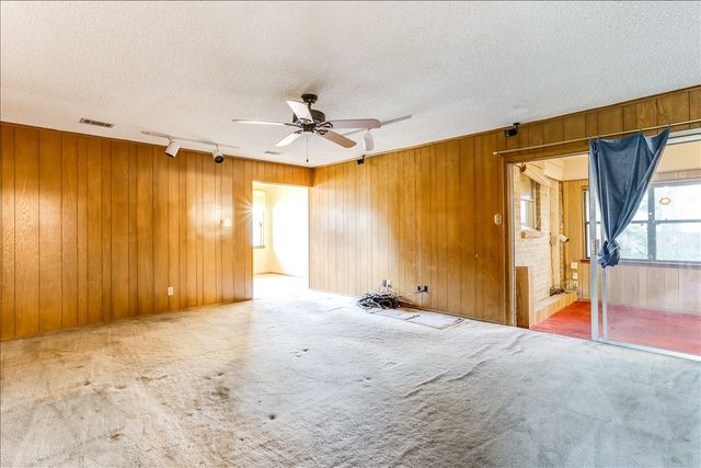 1706 Stagecoach Drive, Pantego, TX 76013