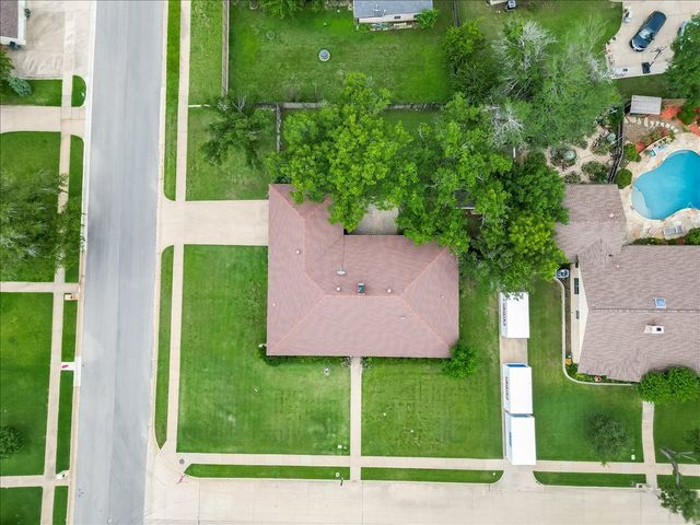 1706 Stagecoach Drive, Pantego, TX 76013