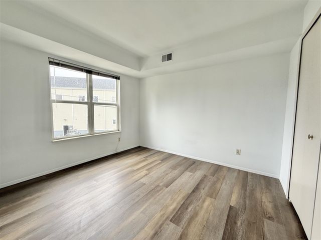 2203 S Huron Parkway 4, Ann Arbor, MI 48104