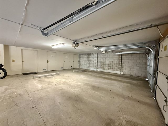 2203 S Huron Parkway 4, Ann Arbor, MI 48104