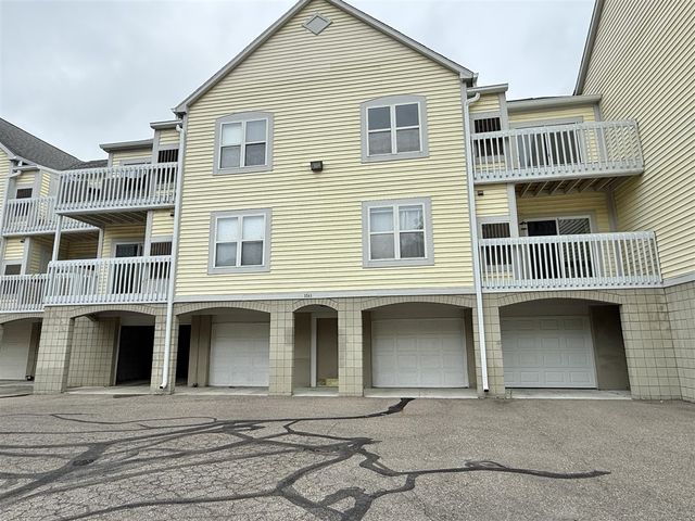 2203 S Huron Parkway 4, Ann Arbor, MI 48104