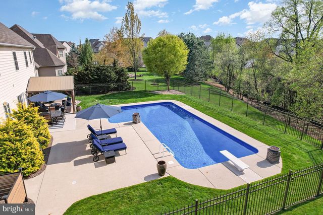 1273 SKYVIEW COURT, Mechanicsburg, PA 17050