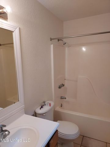 1009 Magnolia Street, Ocean Springs, MS 39564