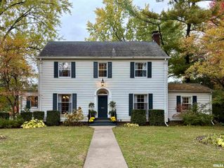 71 PARK LANE Drive, Galesburg, IL 61401