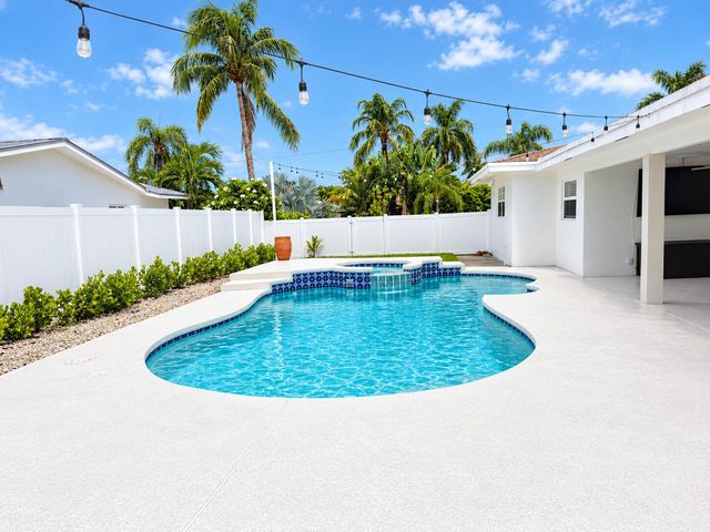 1410 SE 12TH Avenue, Deerfield Beach, FL 33441