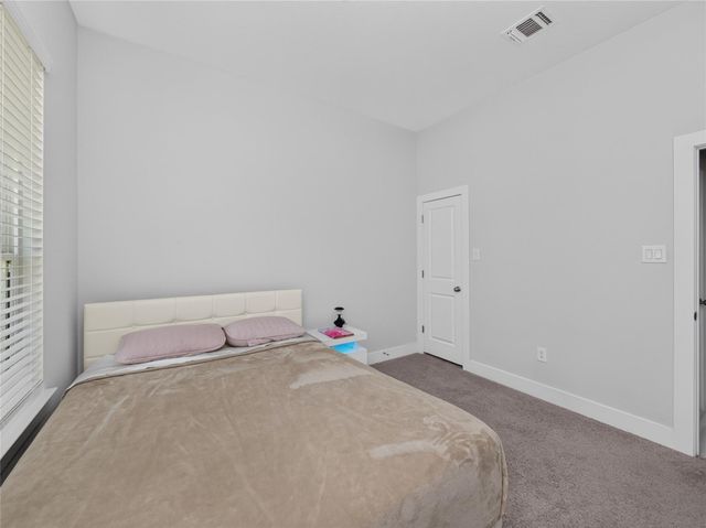 595 Wild Pecan LOOP, Buda, TX 78610